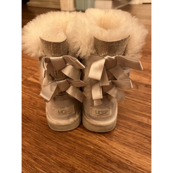 Ugg Bailey Bow Boots With BLING, Style 1004791, Size 3 Girls - Picture 5 of 7
